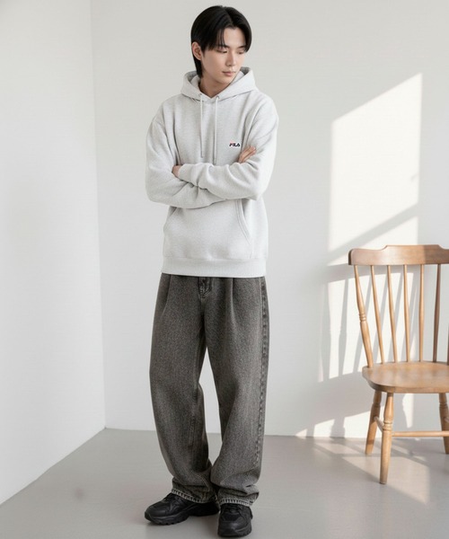 FILA（フィラ）の「【FILA/フィラ】ワンポイント ロゴ刺繍 裏起毛 スウェット プルパーカー フ―ディ（パーカー・レディース・ホワイト/ブラック/ネイビー/杢グレー/グレー系その他/グリーン系その他/セージグリーン/ブルーグレー/アッシュグレー・M/L/LL/3L）」の15枚目の写真