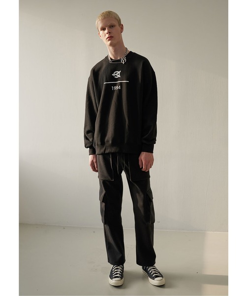 OY（オーワイ）の「ロゴナンバートレーナーMTM/スウェット（スウェット・メンズ・ブラック/ホワイト/グレー/ベージュ/ダークブルー・1/2）」の8枚目の写真