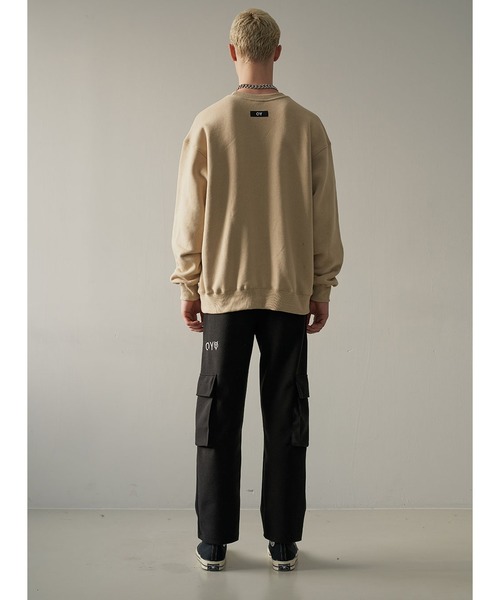 OY（オーワイ）の「ロゴナンバートレーナーMTM/スウェット（スウェット・メンズ・ブラック/ホワイト/グレー/ベージュ/ダークブルー・1/2）」の17枚目の写真