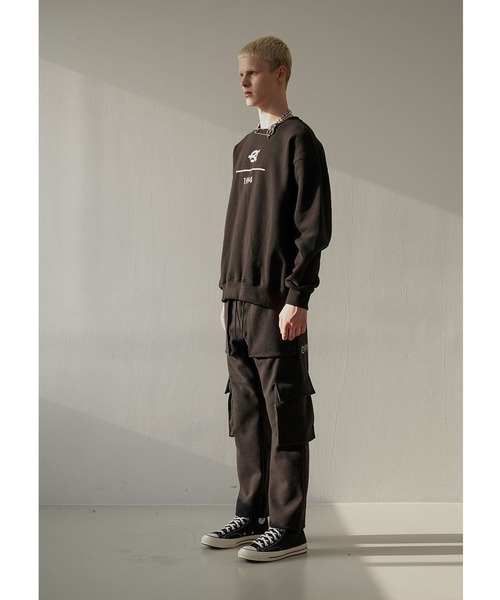 OY（オーワイ）の「ロゴナンバートレーナーMTM/スウェット（スウェット・メンズ・ブラック/ホワイト/グレー/ベージュ/ダークブルー・1/2）」の11枚目の写真