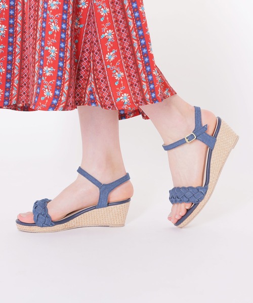 VIVIAN（ヴィヴィアン）の「編み込みデザインウェッジサンダル（サンダル・レディース・ブラック系その他3/ベージュ系その他3/イエロー系その他3/ライトパープル/ダークインディゴブルー/グレー系その他3・LL/S/M/L）」の4枚目の写真