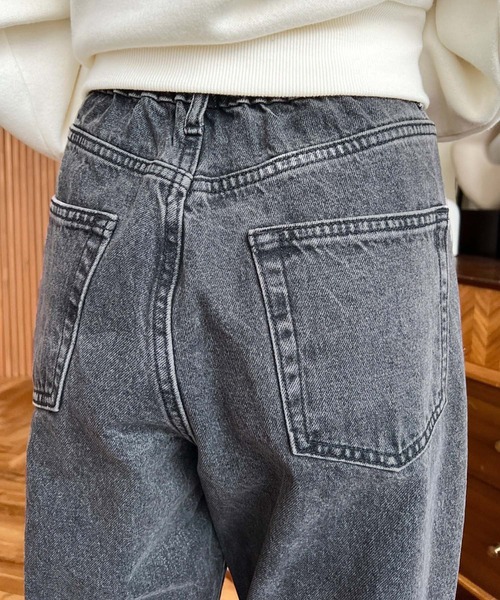 moment+（モーメントプラス）の「【累計販売枚数２5万枚突破！】デニム＆ツイルストレートパンツ（デニムパンツ・レディース・アイボリー/ミント/インディゴブルー/ブルー/サックスブルー/ピンク/オフホワイト/カーキ/ブラック/ブラウン/オレンジ/ライトグリーン/イエロー/グレイッシュベージュ/パープル/ブラック系その他/グリーン・L/S/M）」の20枚目の写真