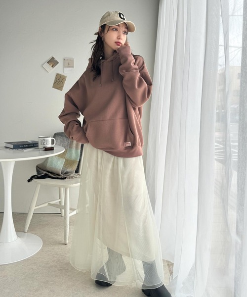 Java（ジャバ）の「《JaVa ジャバコラボ》たっぷりボリュームで華奢見え、裏起毛ビッグシルエット オーバーサイズ パーカー（スウェット・レディース・ブラック/ベージュ/モカ/ライトカーキ/ブルー・MEDIUM/LARGE/X-LARGE/XX-LARGE/SMALL）」の19枚目の写真