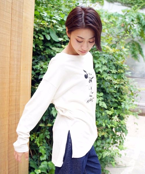 Disney(ディズニー)の「【DISNEY/ディズニー】MICKY MOUSE 天竺ビッグロングTシャツ / ミッキーマウス オーバーサイズ ビッグシルエット ヴィンテージ風(Tシャツ/カットソー・レディース・オフホワイト/ベージュ/チャコールグレー・MEDIUM)」の7枚目の写真