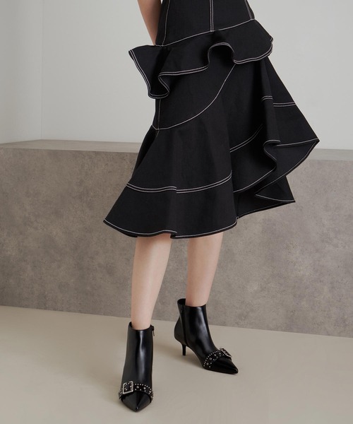 CHARLES & KEITH(チャールズ & キース)の「スタッズド アンクルブーツ / Studded Ankle Boots(ブーツ・レディース・ブラック/マルーン/ホワイト・22.5cm/23cm/23.5cm/24.5cm/25cm/25.5cm)」の13枚目の写真