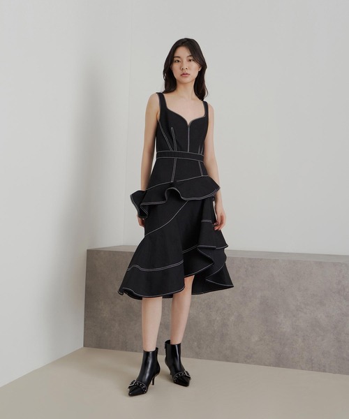 CHARLES & KEITH(チャールズ & キース)の「スタッズド アンクルブーツ / Studded Ankle Boots(ブーツ・レディース・ブラック/マルーン/ホワイト・22.5cm/23cm/23.5cm/24.5cm/25cm/25.5cm)」の15枚目の写真