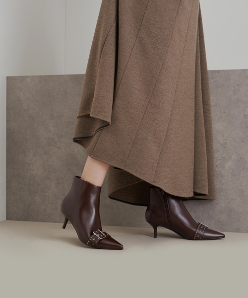 CHARLES & KEITH(チャールズ & キース)の「スタッズド アンクルブーツ / Studded Ankle Boots(ブーツ・レディース・ブラック/マルーン/ホワイト・22.5cm/23cm/23.5cm/24.5cm/25cm/25.5cm)」の20枚目の写真