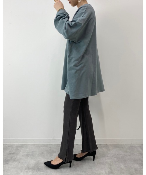 She's Closet(シーズクローゼット)の「Aラインフレアチュニック(スウェット・レディース・ブラック/グレイッシュベージュ/グレイッシュブルー・FREE)」の4枚目の写真