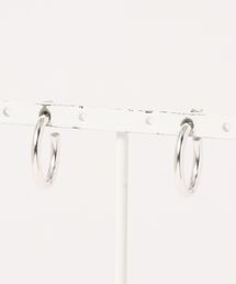 fff. / Round line pierce M