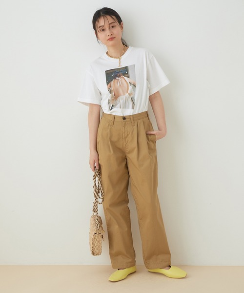 ADAM ET ROPE'(アダムエロペ)の「ソフトレザーフラット(パンプス・レディース・ブラック/ダークブラウン/オフホワイト/シルバー/イエロー・22.5cm/23.5cm/24.5cm/23.0cm/24.0cm)」の9枚目の写真