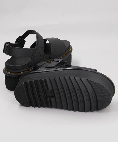 Dr. Martens（ドクターマーチン）の「【Dr.Martens /ドクターマーチン】VOSS QUAD 厚底プラットフォームサンダル（サンダル・レディース・ホワイト/ブラック・4/3/5）」の8枚目の写真