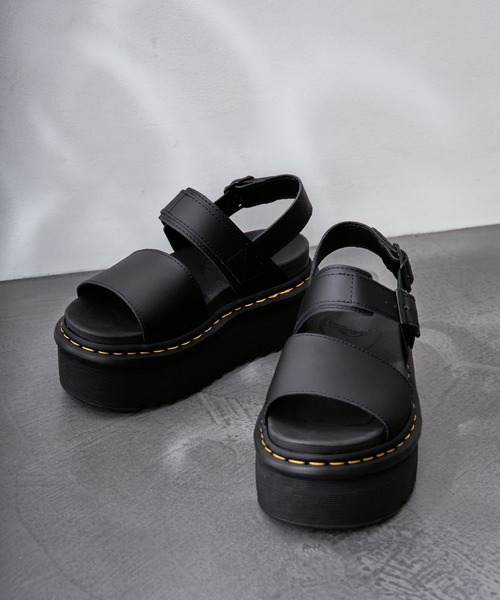 Dr. Martens（ドクターマーチン）の「【Dr.Martens /ドクターマーチン】VOSS QUAD 厚底プラットフォームサンダル（サンダル・レディース・ホワイト/ブラック・4/3/5）」の11枚目の写真