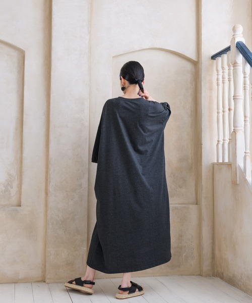 manana suerte（マニャーナスエルテ）の「プレーンカットソーワンピース（ワンピース・レディース・チャコールグレー/ブラック/パープル/グリーン・FREE）」の20枚目の写真