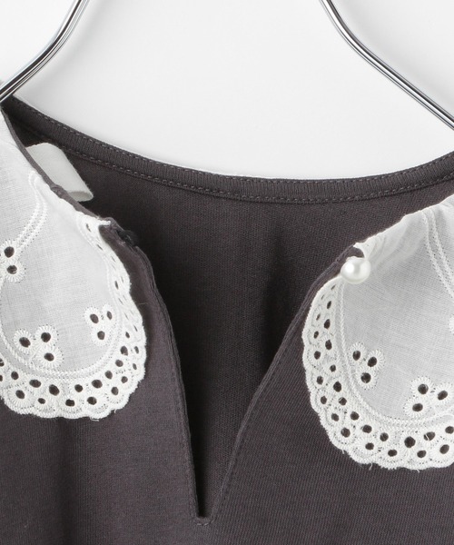 GLOBAL WORK（グローバルワーク）の「【キッズ】BIGカラーフリルT5分袖/942200（Tシャツ/カットソー・キッズ・チャコールグレー/ホワイト系その他2/オフホワイト・110cm/100cm/120cm/130cm/140cm/150cm/160cm）」の8枚目の写真