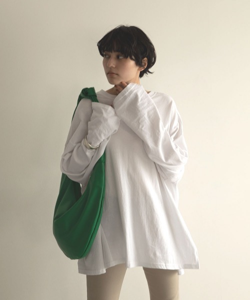 marjour（マージュール）の「OVER TEE（Tシャツ/カットソー・レディース・オフホワイト/ブラック/ベージュ・M）」の18枚目の写真