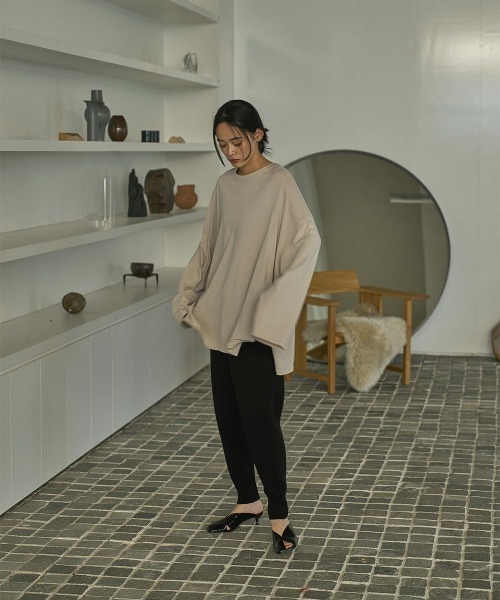 marjour（マージュール）の「OVER TEE（Tシャツ/カットソー・レディース・オフホワイト/ブラック/ベージュ・M）」の5枚目の写真