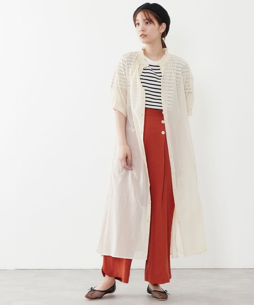 POU DOU DOU(プードゥドゥ)の「シアーコットンフリル襟ワンピース(ワンピース・レディース・ネイビー/イエロー/アイボリー・3)」の4枚目の写真