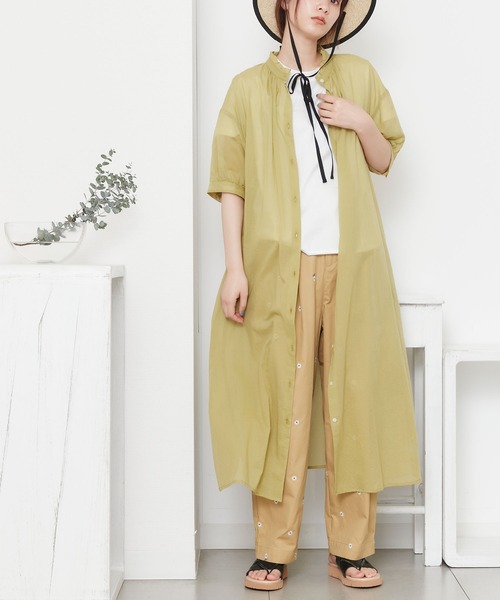 POU DOU DOU(プードゥドゥ)の「シアーコットンフリル襟ワンピース(ワンピース・レディース・ネイビー/イエロー/アイボリー・3)」の12枚目の写真