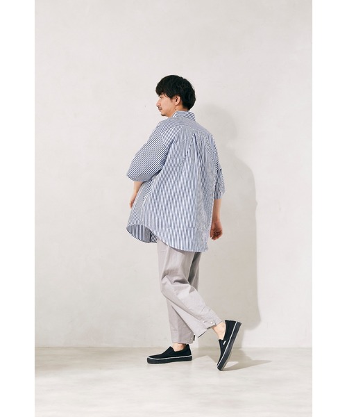 JOURNAL STANDARD relume（ジャーナルスタンダード　レリューム）の「ビッグシルエット ボタンダウンストライプシャツ（シャツ/ブラウス・メンズ・ライトブルー/ネイビー/サックスブルー/ブルー/ダークブルー・MEDIUM/LARGE）」の17枚目の写真