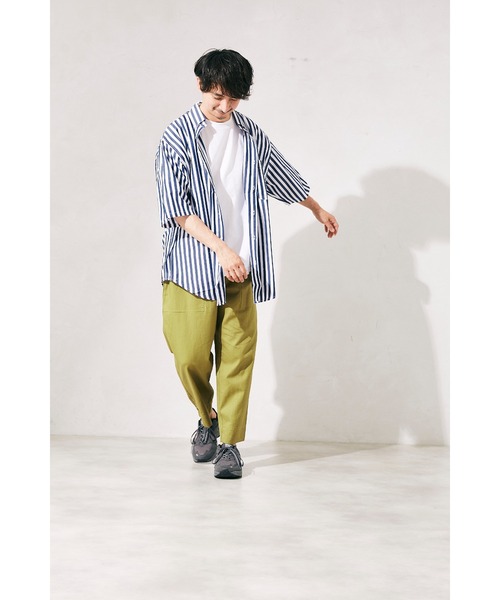 JOURNAL STANDARD relume（ジャーナルスタンダード　レリューム）の「ビッグシルエット ボタンダウンストライプシャツ（シャツ/ブラウス・メンズ・ライトブルー/ネイビー/サックスブルー/ブルー/ダークブルー・MEDIUM/LARGE）」の10枚目の写真