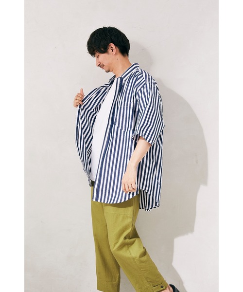 JOURNAL STANDARD relume（ジャーナルスタンダード　レリューム）の「ビッグシルエット ボタンダウンストライプシャツ（シャツ/ブラウス・メンズ・ライトブルー/ネイビー/サックスブルー/ブルー/ダークブルー・MEDIUM/LARGE）」の12枚目の写真