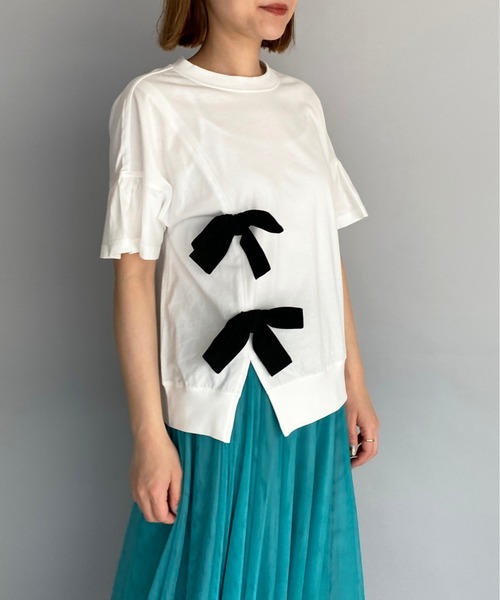PICCIN(ピッチン)の「リボン付カットソー(Tシャツ/カットソー・レディース・ブラック/ベージュ/オフホワイト・M)」の1枚目の写真
