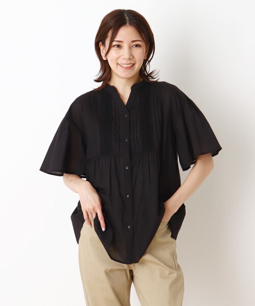 SHOO・LA・RUE(シューラルー)の「◆【INDIA】胸切替ピンタックレースブラウス(シャツ/ブラウス・レディース・サンドベージュ/ブラック/ホワイト系/ライトパープル・04/05/03/02)」の1枚目の写真