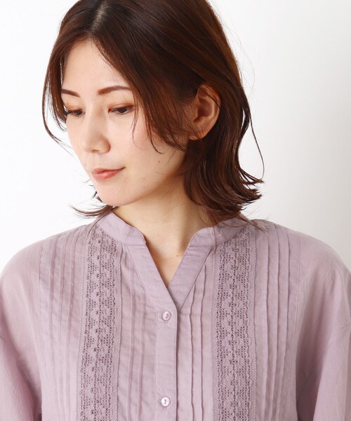 SHOO・LA・RUE(シューラルー)の「◆【INDIA】胸切替ピンタックレースブラウス(シャツ/ブラウス・レディース・サンドベージュ/ブラック/ホワイト系/ライトパープル・04/05/03/02)」の6枚目の写真