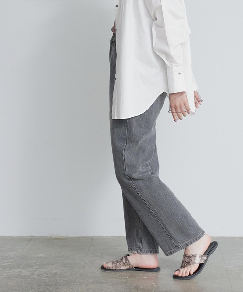 miette（ミエット）の「ｽﾘｯﾄｽﾘｰﾌﾞﾃﾞｻﾞｲﾝｼｬﾂ（シャツ/ブラウス・レディース・オフホワイト/ブラック・FREE）」の3枚目の写真