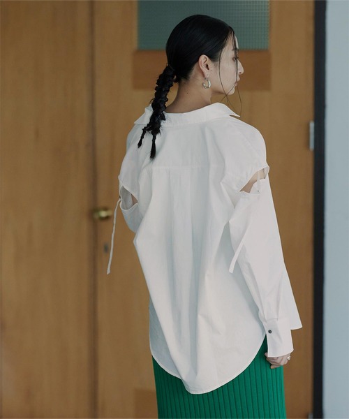 miette（ミエット）の「ｽﾘｯﾄｽﾘｰﾌﾞﾃﾞｻﾞｲﾝｼｬﾂ（シャツ/ブラウス・レディース・オフホワイト/ブラック・FREE）」の21枚目の写真