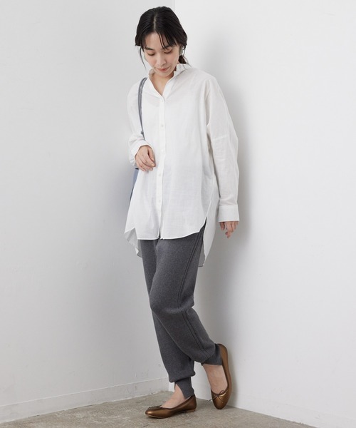 SALON adam et rope'（サロン アダム エ ロペ）の「裾スリットジョガーパンツ［MEDI Veil］【抗菌・消臭・UVケア】（その他パンツ・レディース・チャコールグレー/ベージュ/パープル・FREE）」の6枚目の写真