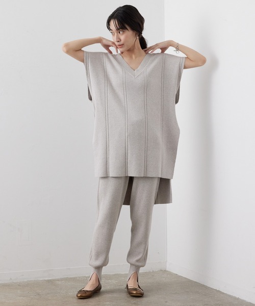 SALON adam et rope'（サロン アダム エ ロペ）の「裾スリットジョガーパンツ［MEDI Veil］【抗菌・消臭・UVケア】（その他パンツ・レディース・チャコールグレー/ベージュ/パープル・FREE）」の10枚目の写真