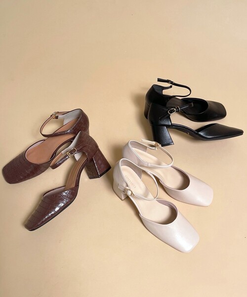 ESPERANZA(エスペランサ)の「スクエアトゥセパレートストラップパンプス(パンプス・レディース・ブラック/アイボリー/ブラウン系6・LL/S/M/L)」の2枚目の写真