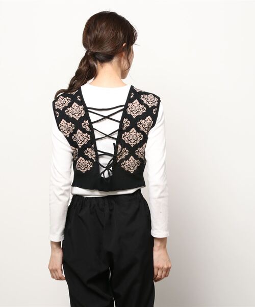 Per sist ence(パーシエンス)の「Per sist ence/パーシエンス ダブルジャガード ニットビスチェ(ベスト・レディース・チャコールグレー/ブラック・FREE)」の4枚目の写真