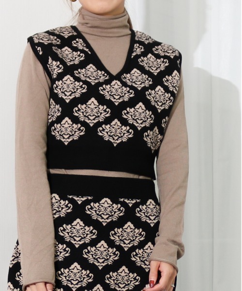 Per sist ence(パーシエンス)の「Per sist ence/パーシエンス ダブルジャガード ニットビスチェ(ベスト・レディース・チャコールグレー/ブラック・FREE)」の7枚目の写真