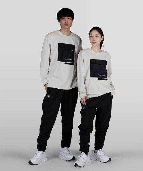 UNDER ARMOUR(アンダーアーマー)の「UAユーティリティー ロングスリーブ(トレーニング/メンズ)(Tシャツ/カットソー・メンズ・カーキ/アイボリー・M/XL/L/S/XXL/3XL)」の4枚目の写真
