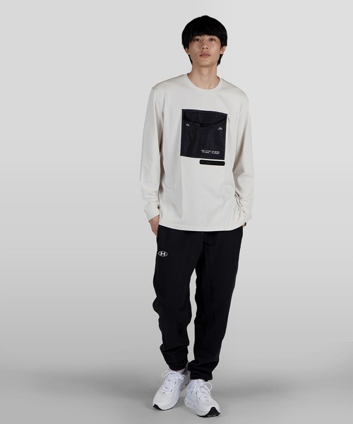 UNDER ARMOUR(アンダーアーマー)の「UAユーティリティー ロングスリーブ(トレーニング/メンズ)(Tシャツ/カットソー・メンズ・カーキ/アイボリー・M/XL/L/S/XXL/3XL)」の8枚目の写真