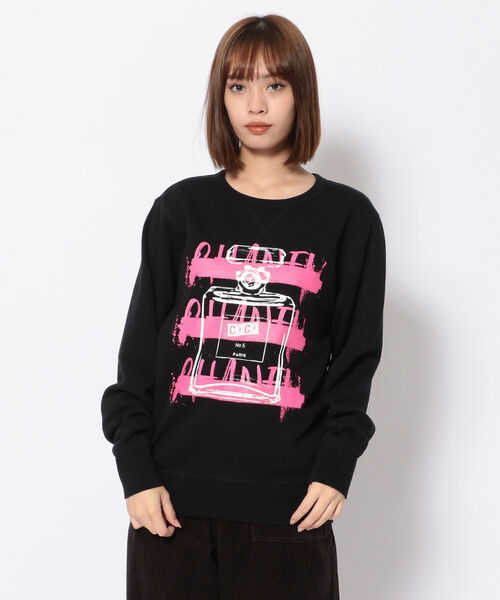 Kare/ME（カーミー）の「Kare/ME（カーミー）PARIS 5クルーネックスウェット（スウェット・レディース・ブラック/ホワイト・MEDIUM/SMALL/LARGE）」の2枚目の写真