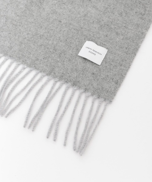 URBAN RESEARCH DOORS（アーバンリサーチドアーズ）の「なめらかプレーンストール（ストール/ショール・レディース・ベージュ/グレー/オリーブ/ホワイト系その他・ONE）」の13枚目の写真