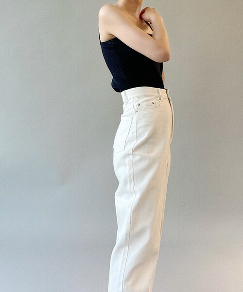 Charles Chaton（シャルルシャトン）の「ホワイトストレートパンツ（チノパンツ・レディース・ホワイト・38/36/34）」の22枚目の写真