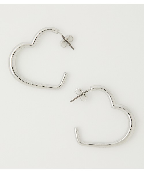 AZUL by moussy（アズールバイマウジー）の「HEART MOTIF EARRINGS/ハートモチーフイヤリング（ピアス（両耳用）・レディース・ゴールド系その他/シルバー・FREE）」の2枚目の写真