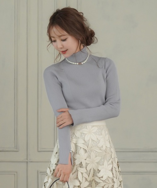 タートルネック リブニット スリットスリーブ Le Reve Vaniller ニット セーター Le Reve Vaniller ル レーヴ ヴァニレ のファッション通販 Zozotown