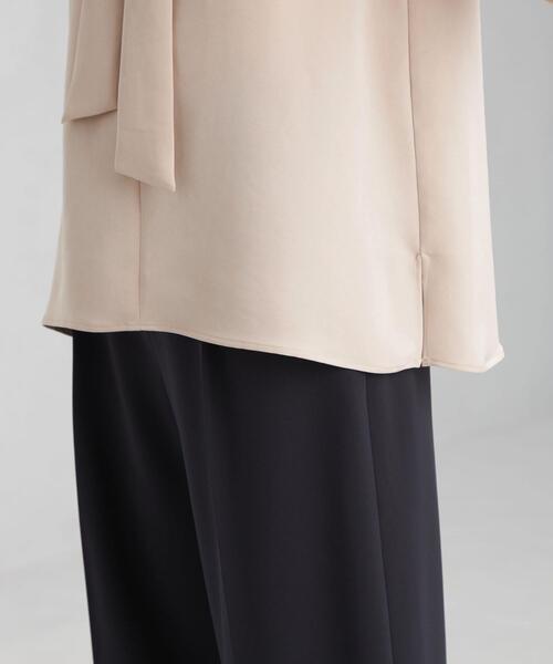 green label relaxing(グリーンレーベルリラクシング)の「P ボウタイ ブラウス(シャツ/ブラウス・レディース・ネイビー/オフホワイト/ナチュラル・FREE)」の9枚目の写真