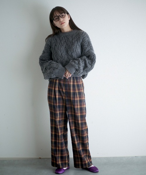 spoon store（スプーンストア）の「もちもちケーブルショート丈ニット（ニット/セーター・レディース・オレンジ/ブルー/アイボリー・フリー）」の18枚目の写真