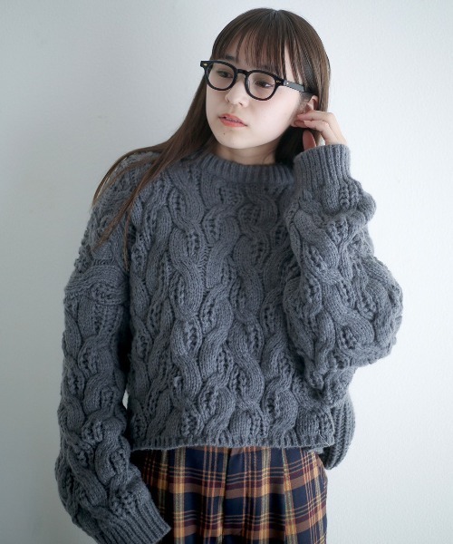 spoon store（スプーンストア）の「もちもちケーブルショート丈ニット（ニット/セーター・レディース・オレンジ/ブルー/アイボリー・フリー）」の15枚目の写真
