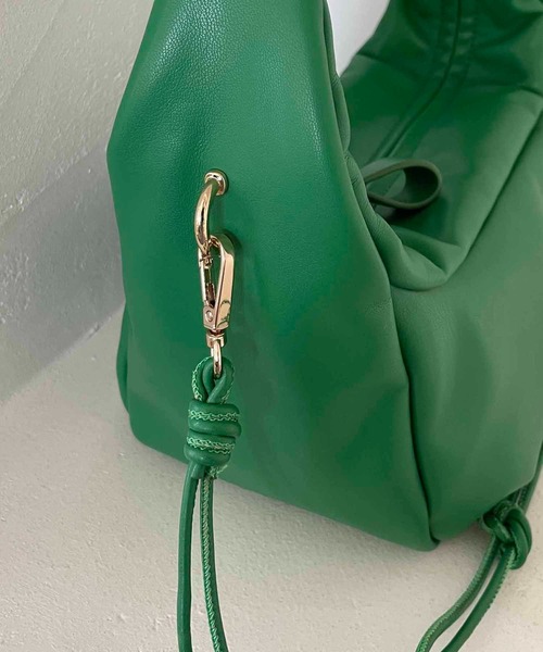 CAPRICIEUX LE'MAGE（カプリシューレマージュ）の「ギャザーハーフラウンドバッグ（ハンドバッグ・レディース・アイボリー/ブルー/グリーン/ブラック・FREE）」の8枚目の写真
