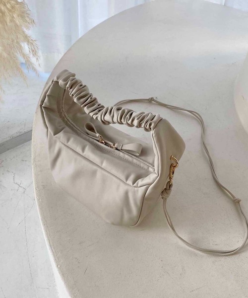 CAPRICIEUX LE'MAGE（カプリシューレマージュ）の「ギャザーハーフラウンドバッグ（ハンドバッグ・レディース・アイボリー/ブルー/グリーン/ブラック・FREE）」の14枚目の写真