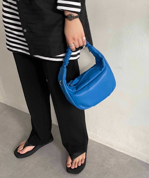 CAPRICIEUX LE'MAGE（カプリシューレマージュ）の「ギャザーハーフラウンドバッグ（ハンドバッグ・レディース・アイボリー/ブルー/グリーン/ブラック・FREE）」の22枚目の写真