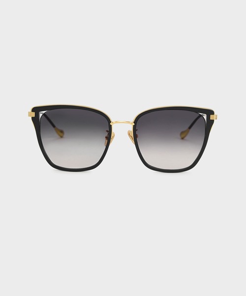 CHARLES & KEITH（チャールズ & キース）の「リサイクルアセテート バタフライサングラス / Recycled Acetate Butterfly Sunglasses（サングラス・レディース・オリーブ/ブラウン系その他2/ブラック・FREE）」の2枚目の写真