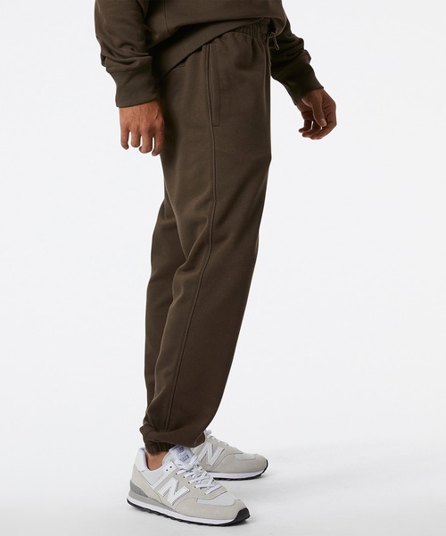 NEW BALANCE(ニューバランス)の「NB Essentials uni-ssentials スウェットパンツ(スウェットパンツ・メンズ・ピンクベージュ/カーキ/ネイビー/ブラック/ホワイト・01/02/03/04/05/00)」の8枚目の写真